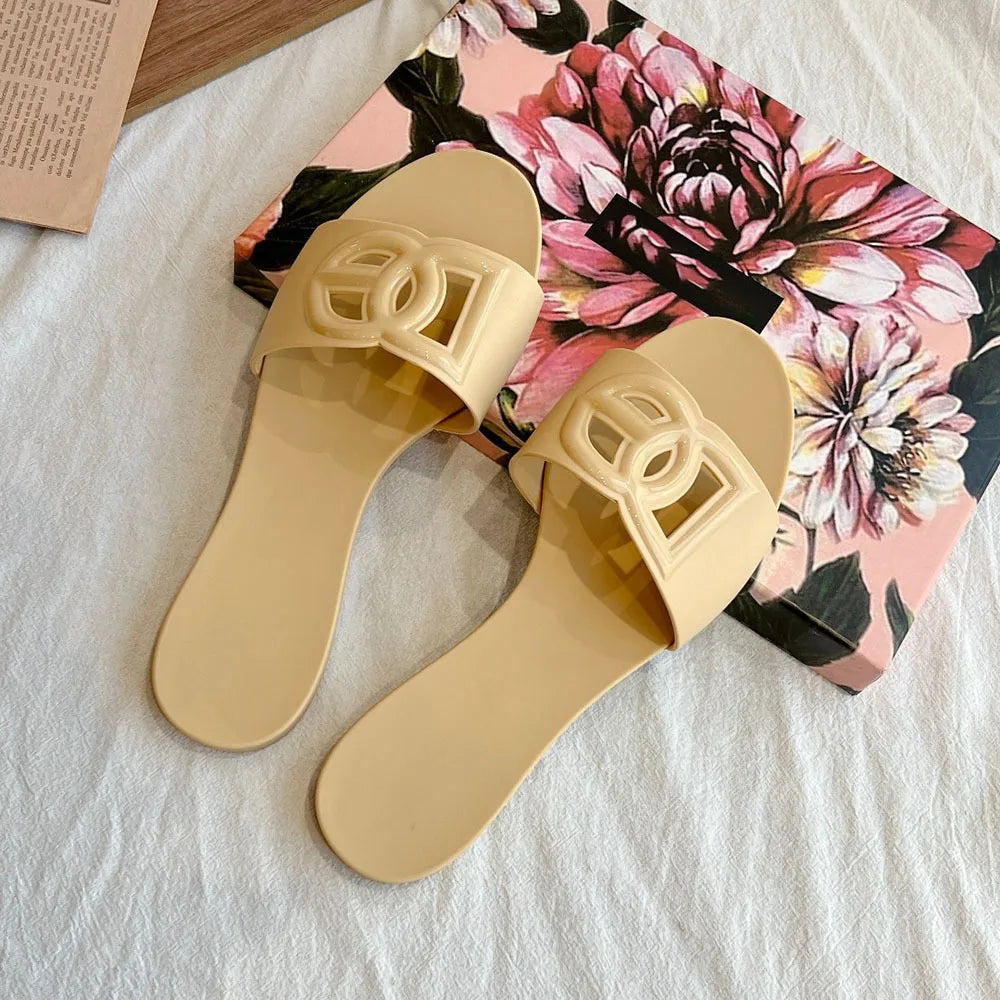 Women Casual Flat Slippers For Beach Non Slip Comfort