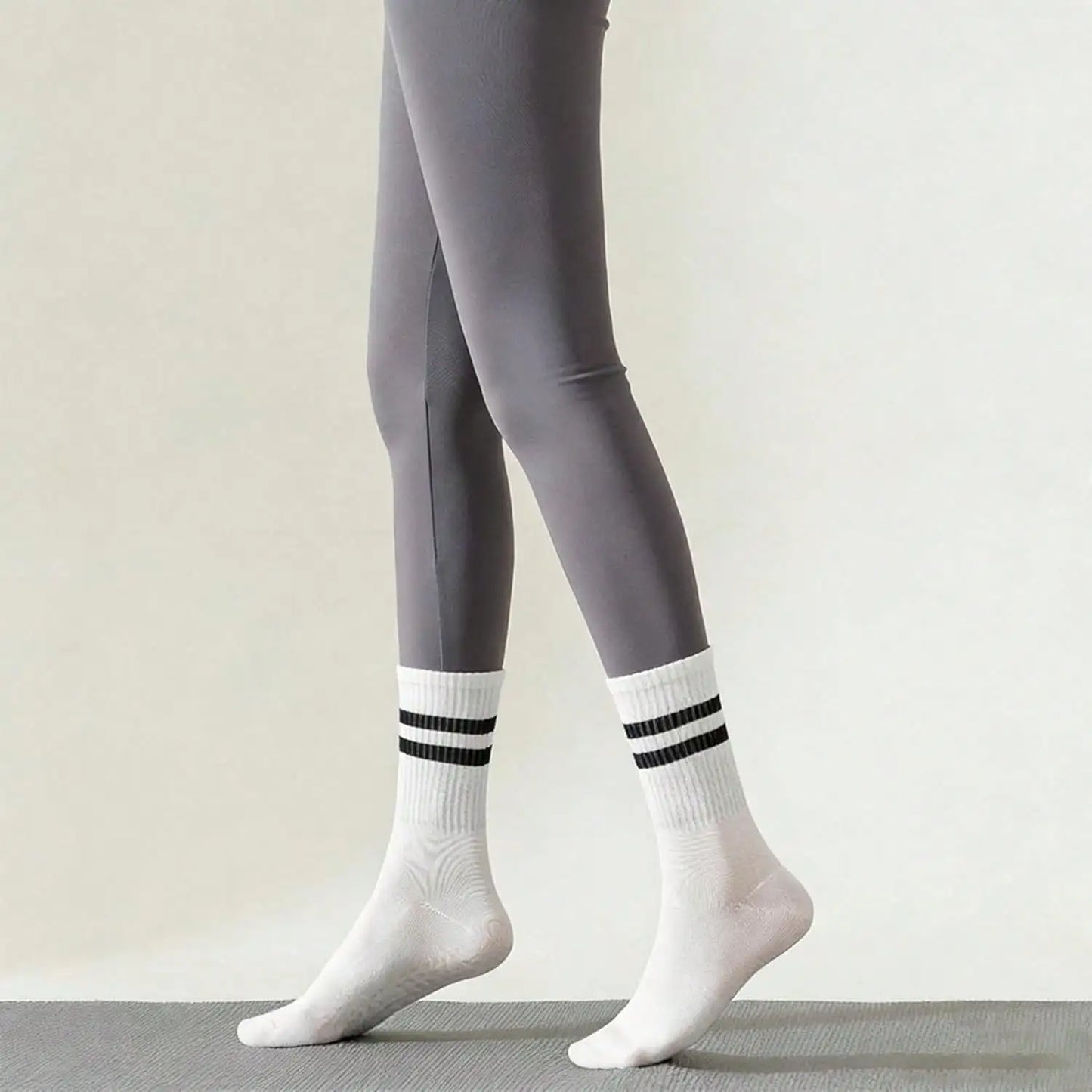 Pilates Grippy Socks For Women Non Slip Yoga Crew Socks
