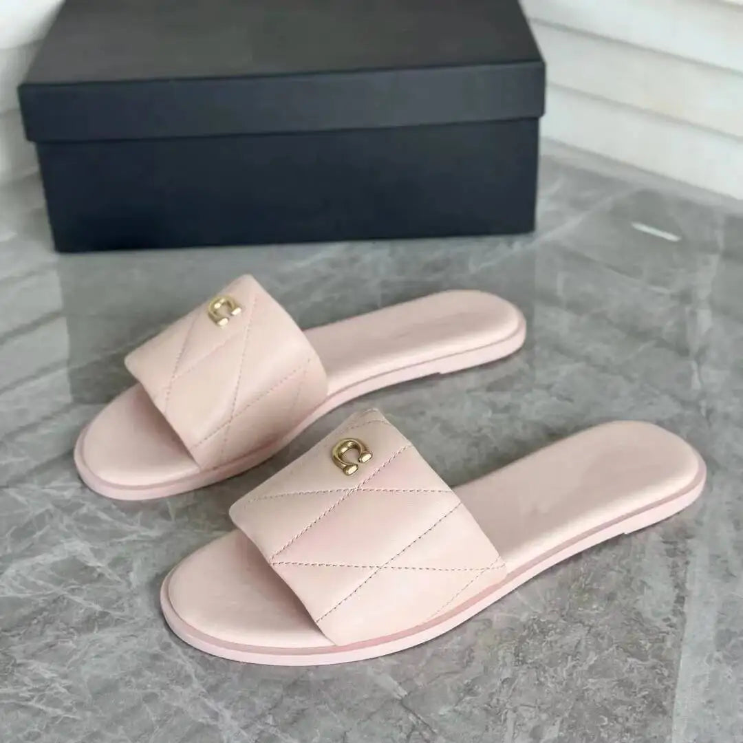 Versatile Men Flat Casual Slippers For Seaside Vacations